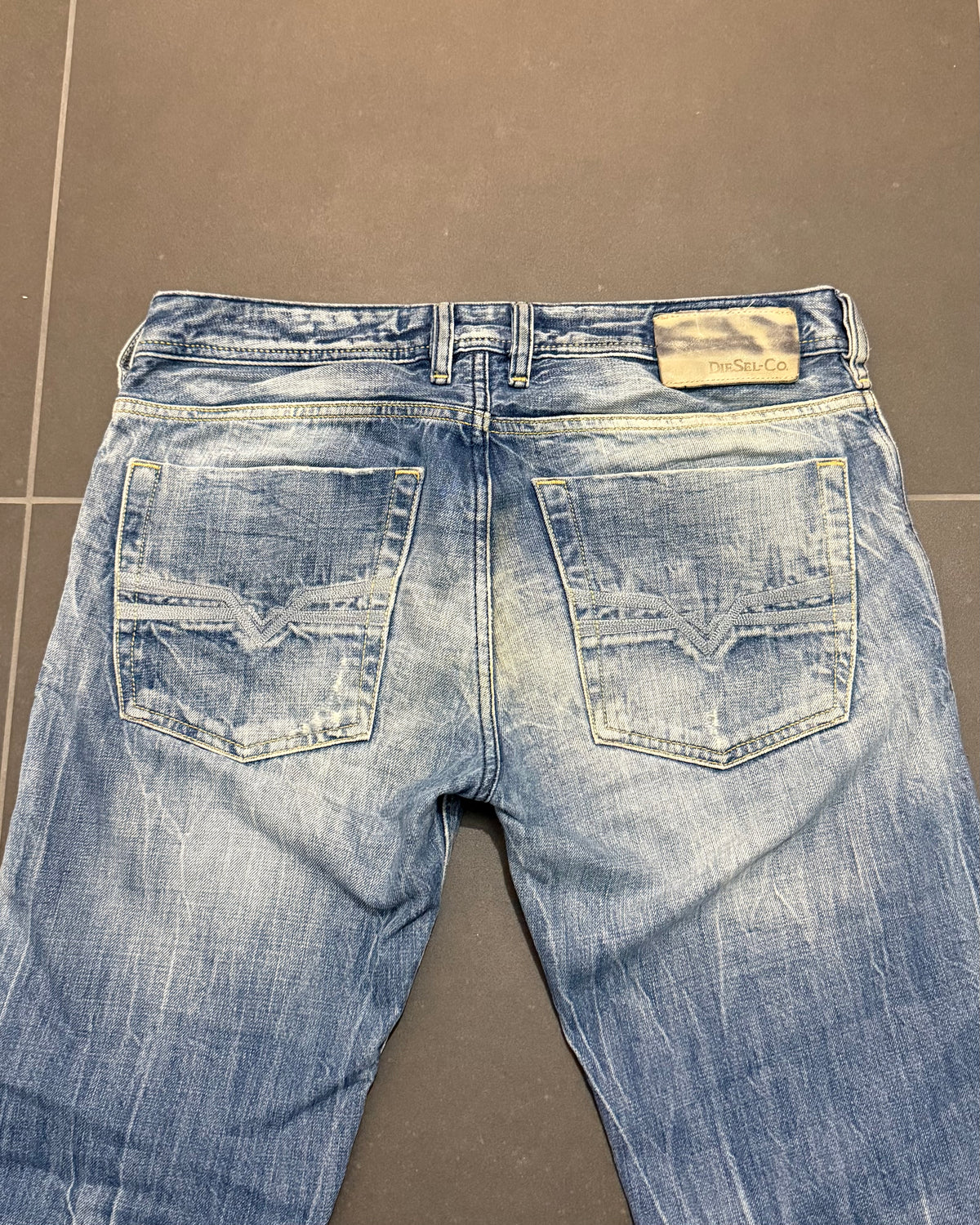 Diesel Zatiny Bootcut Jeans – W32 L30