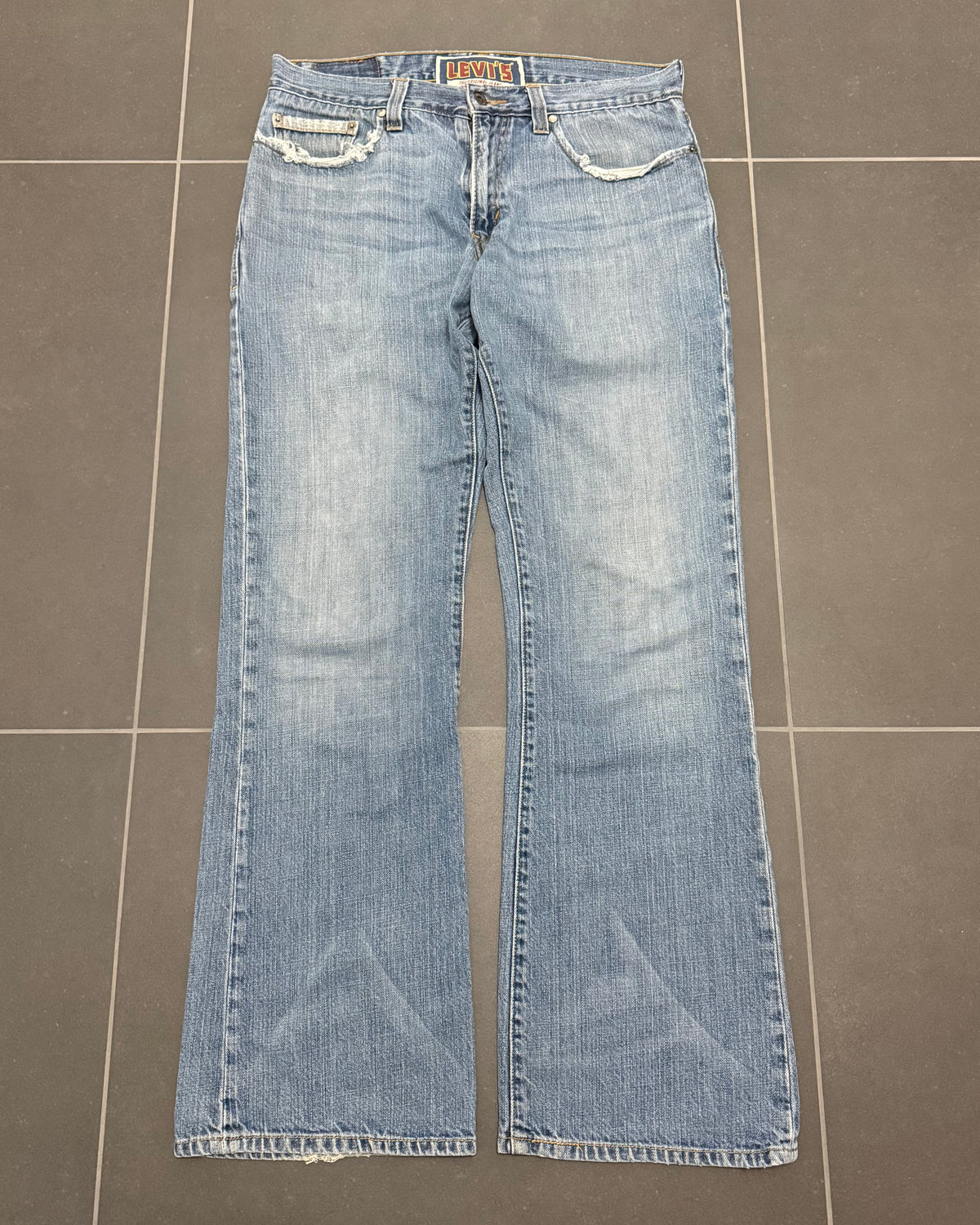 Levi's 527 Bootcut Jeans – W32 L32