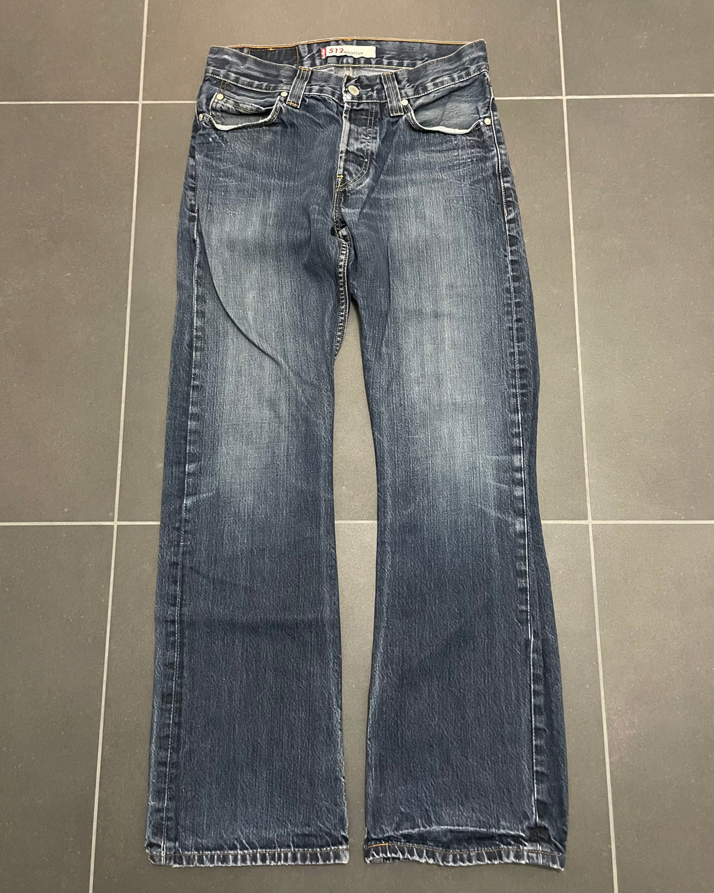 Levi's 512 Bootcut Jeans - Size W31 L34