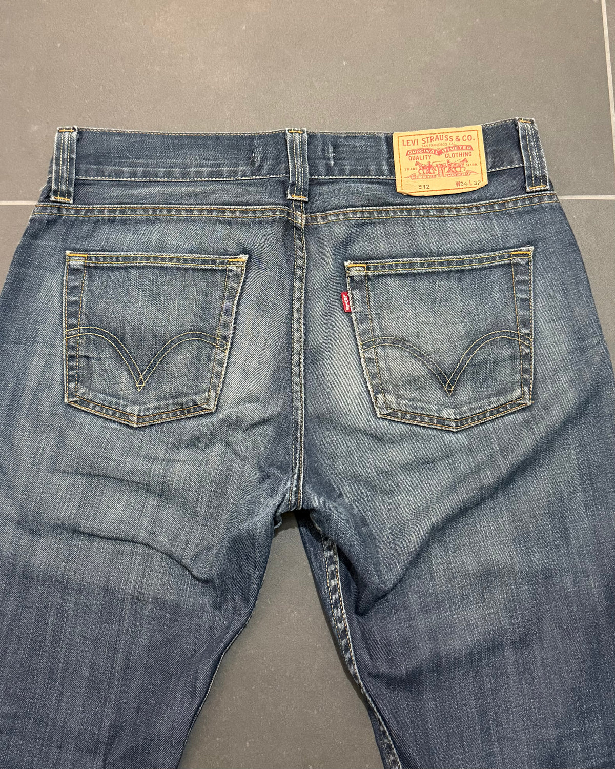 Levi's 512 Bootcut Jeans – W34 L32