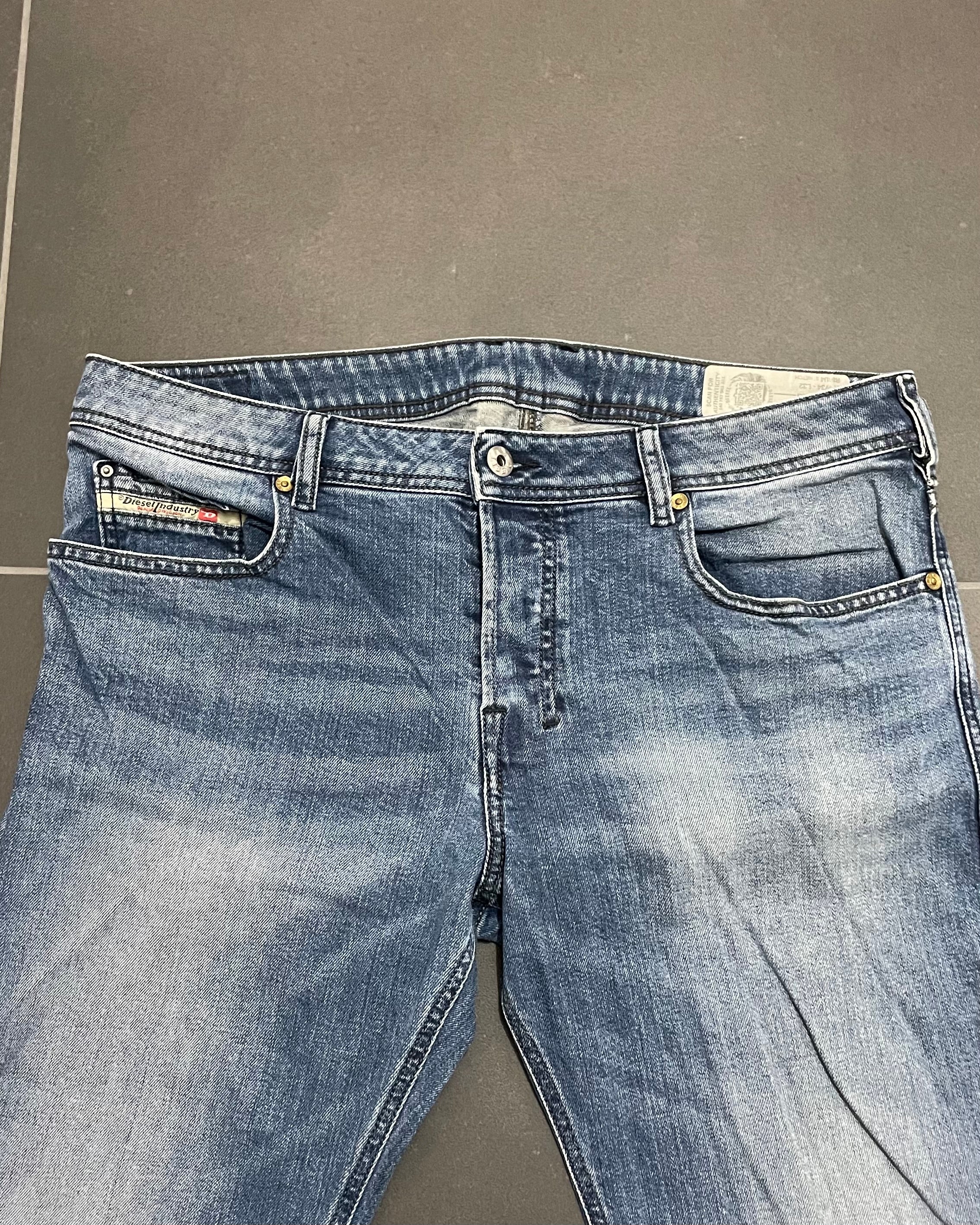 Diesel Zathan Bootcut Jeans - Size W34 L32