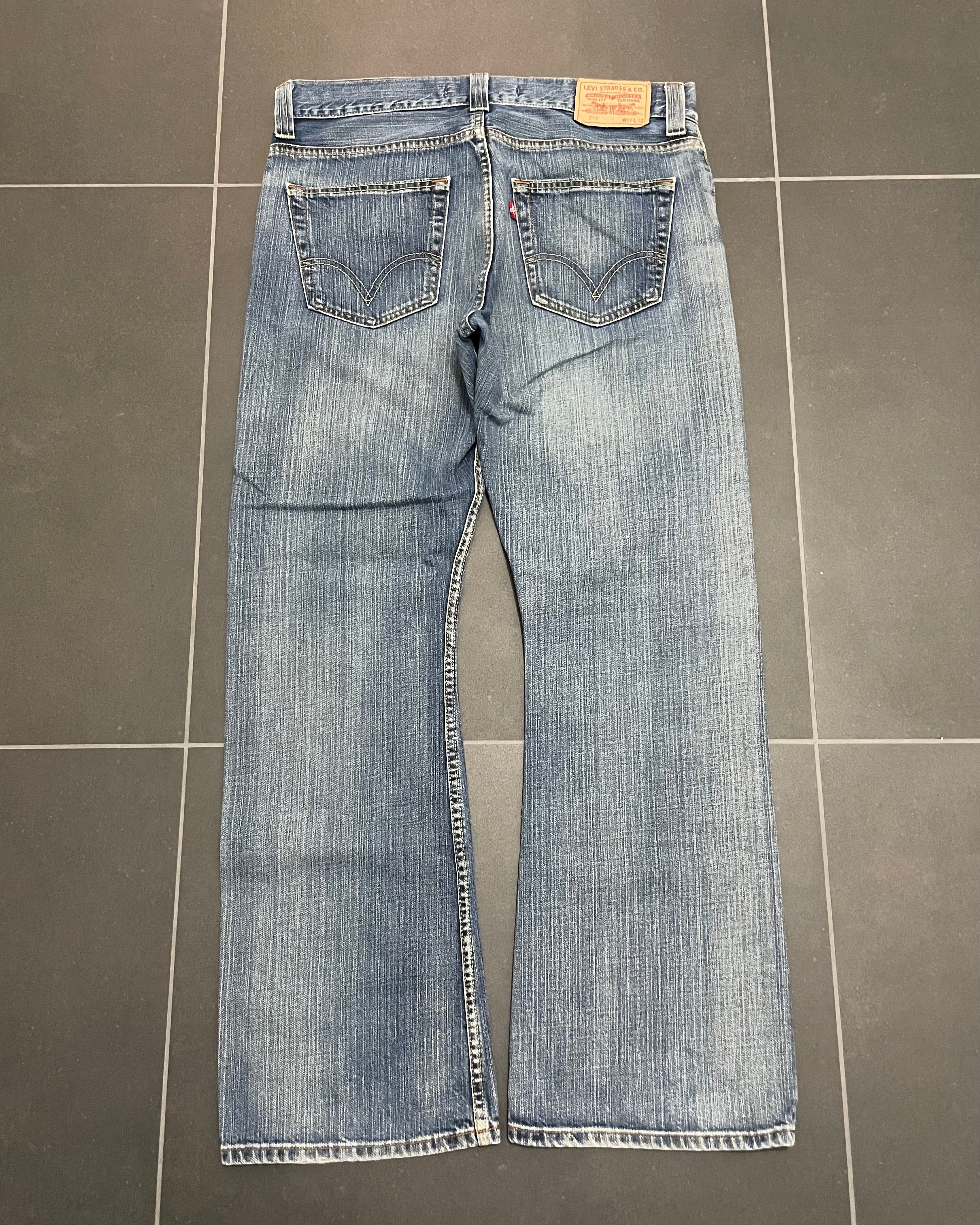 Levi's 512 Bootcut Jeans - Size W36 L32