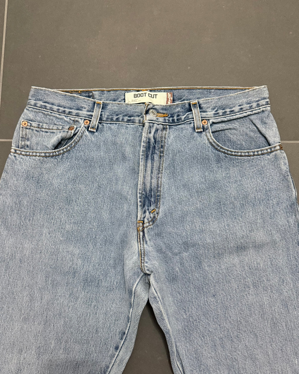 Levi's 517 Bootcut Jeans – W33 L34