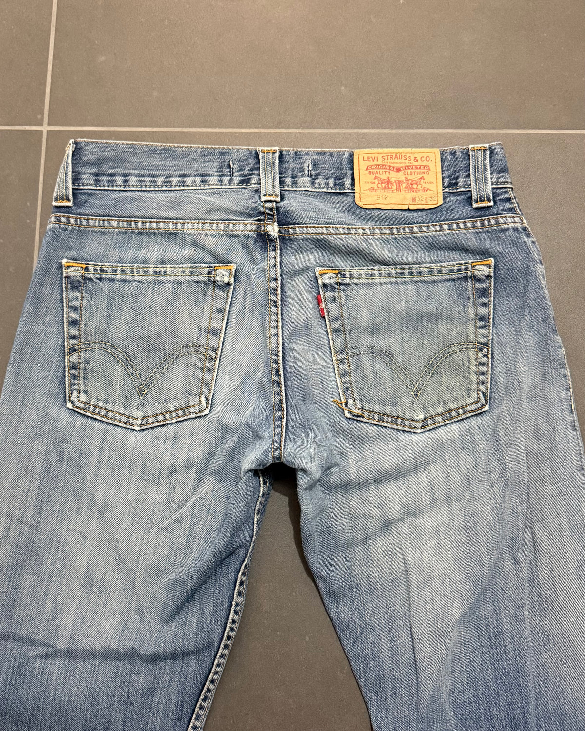 Levi's 512 Bootcut Jeans – W32 L32