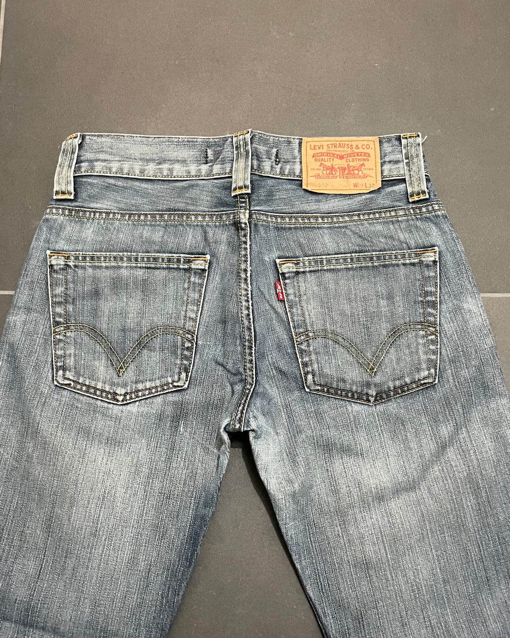 Levi's 512 Bootcut Jeans - Size W29 L30