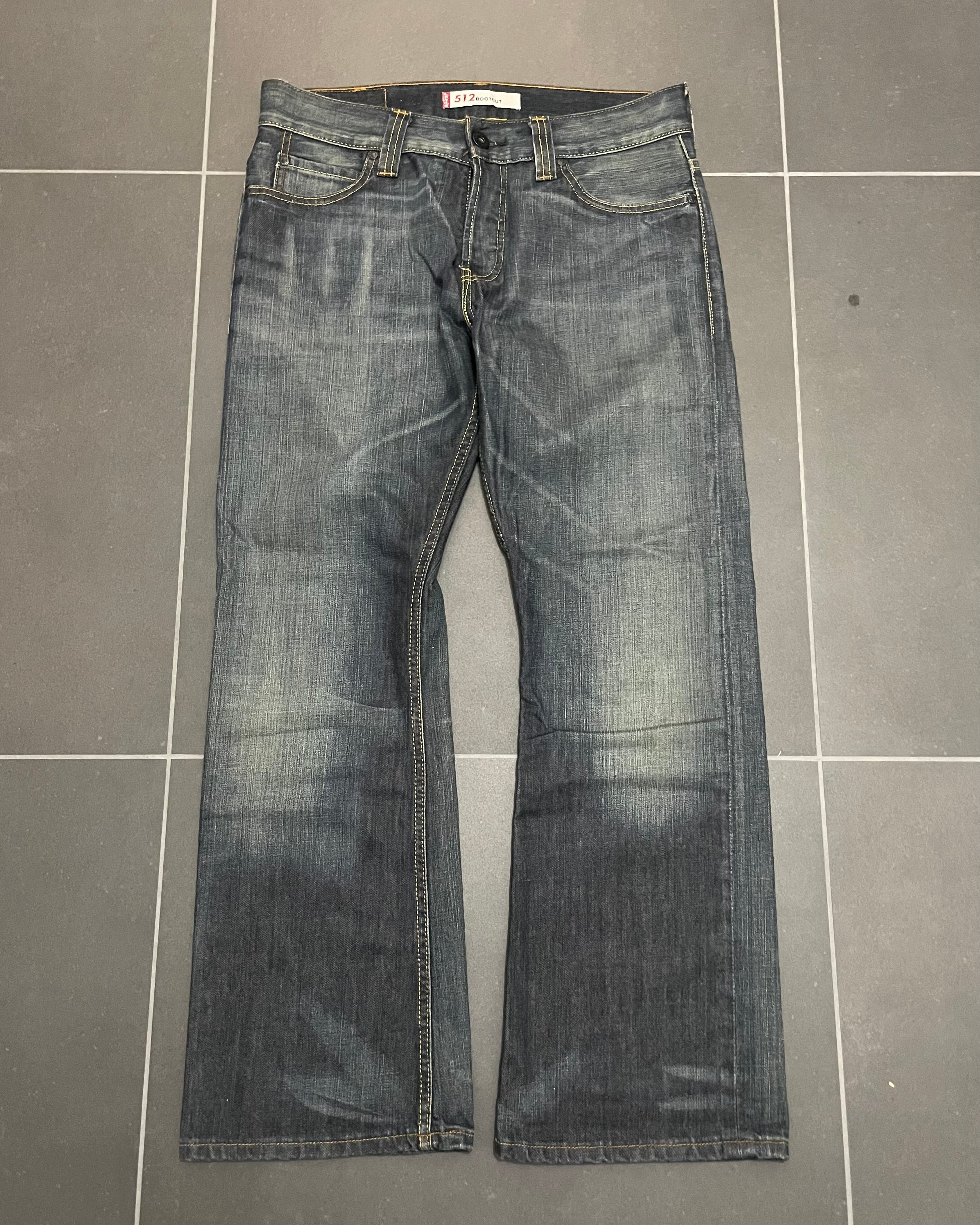 Levi's 512 Bootcut Jeans - Size W33 L30