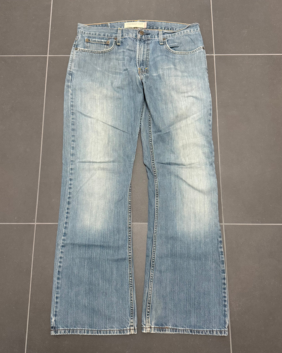 Levi's 527 Bootcut Jeans – W34 L32