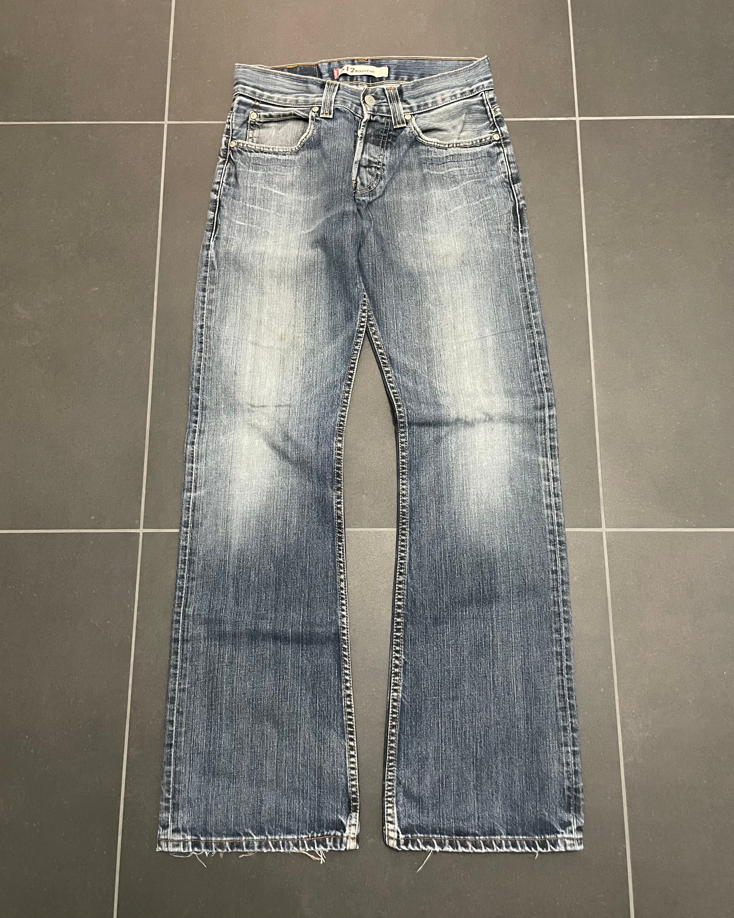 Levi's 512 Bootcut Jeans - Size W28 L34