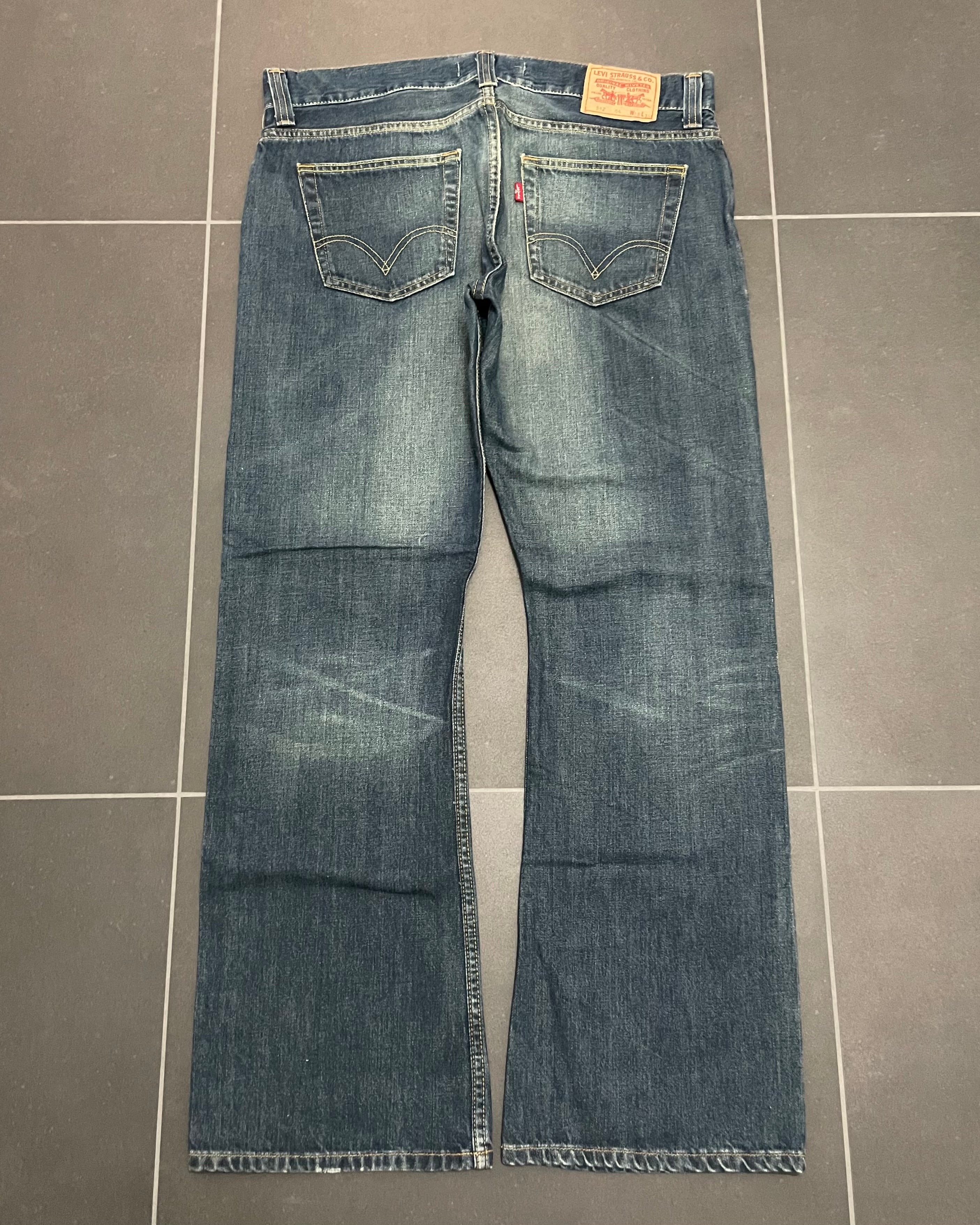 Levi's 512 Bootcut Jeans - Size W38 L34