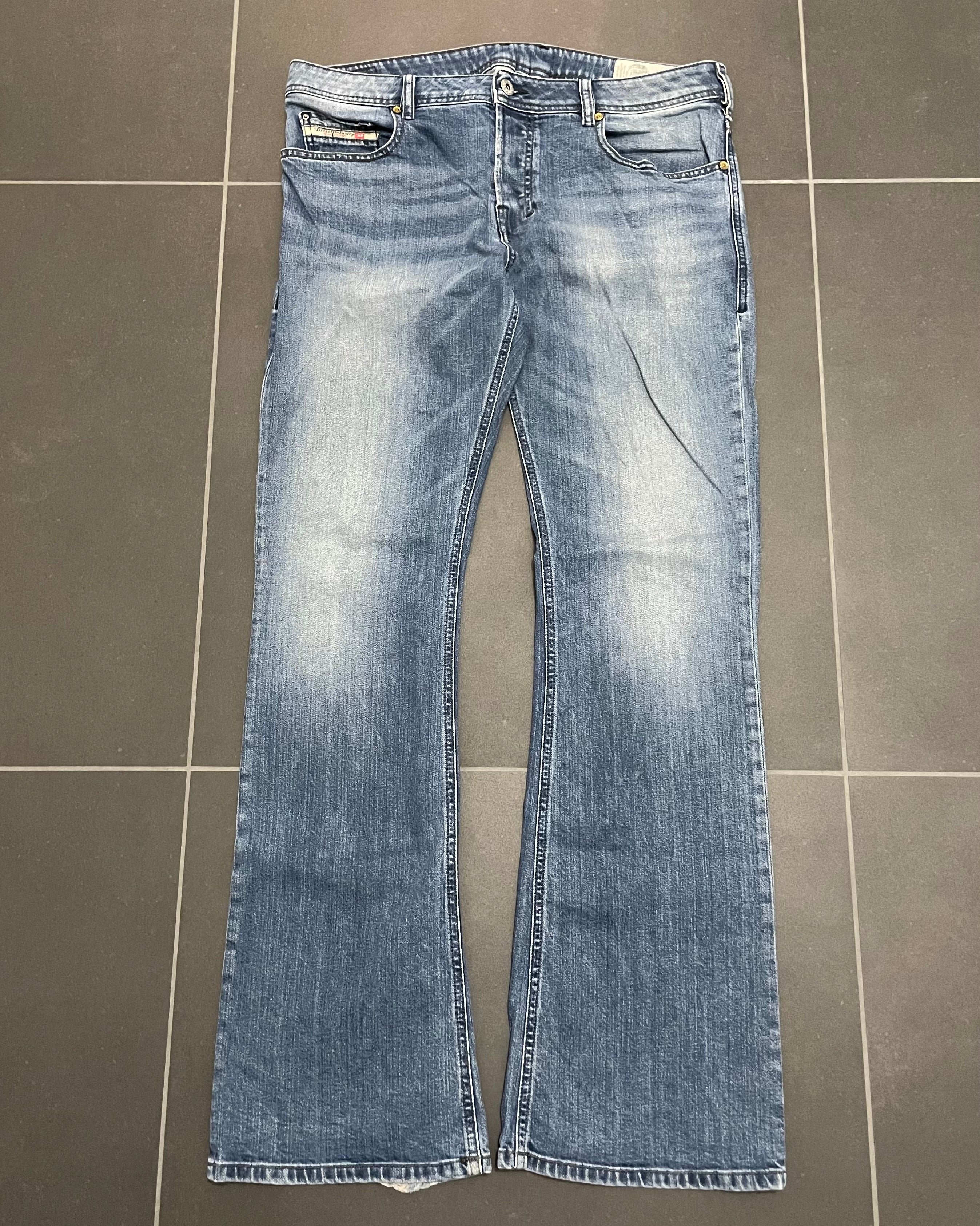 Diesel Zathan Bootcut Jeans - Size W34 L32