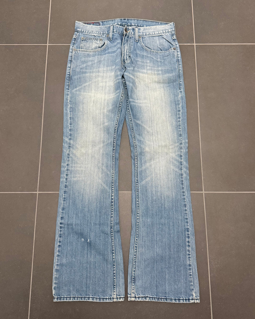 Levi's 507 Bootcut Jeans – W32 L32