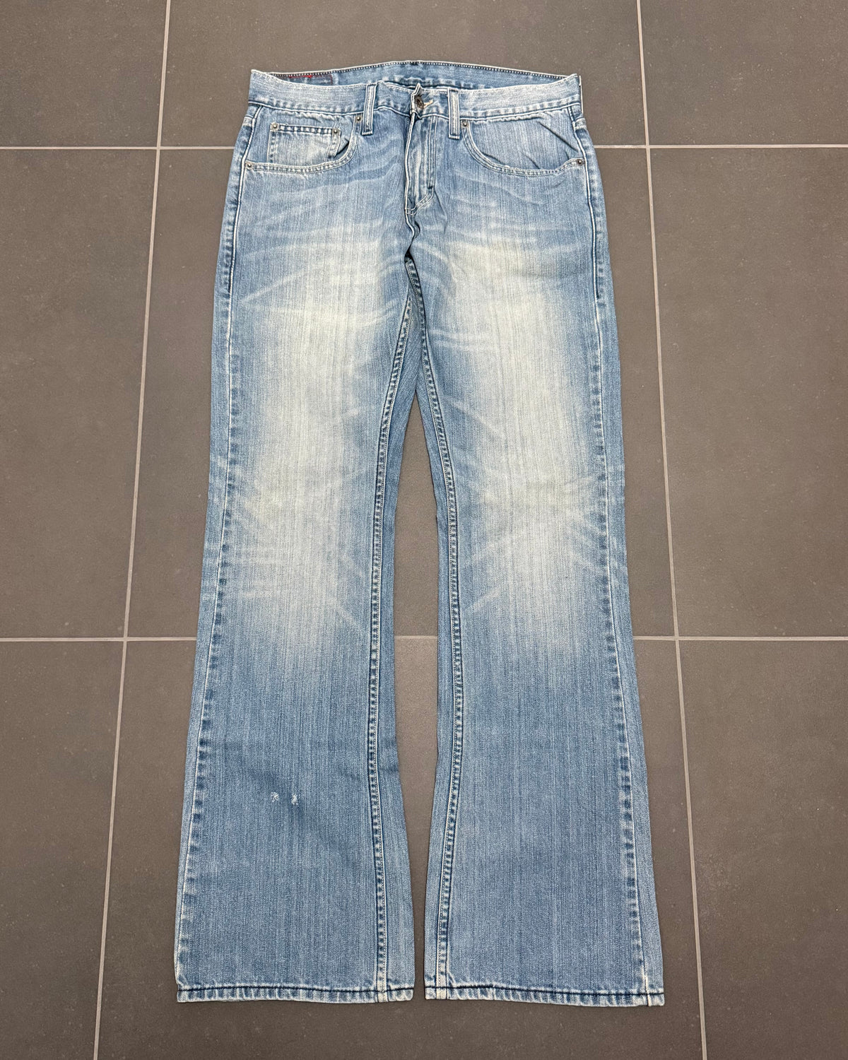 Levi's 507 Bootcut Jeans – W32 L32