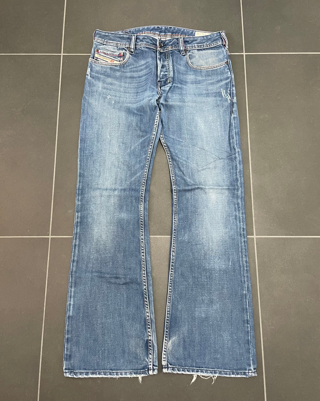 Diesel Zathan Bootcut Jeans - Size W31 L32