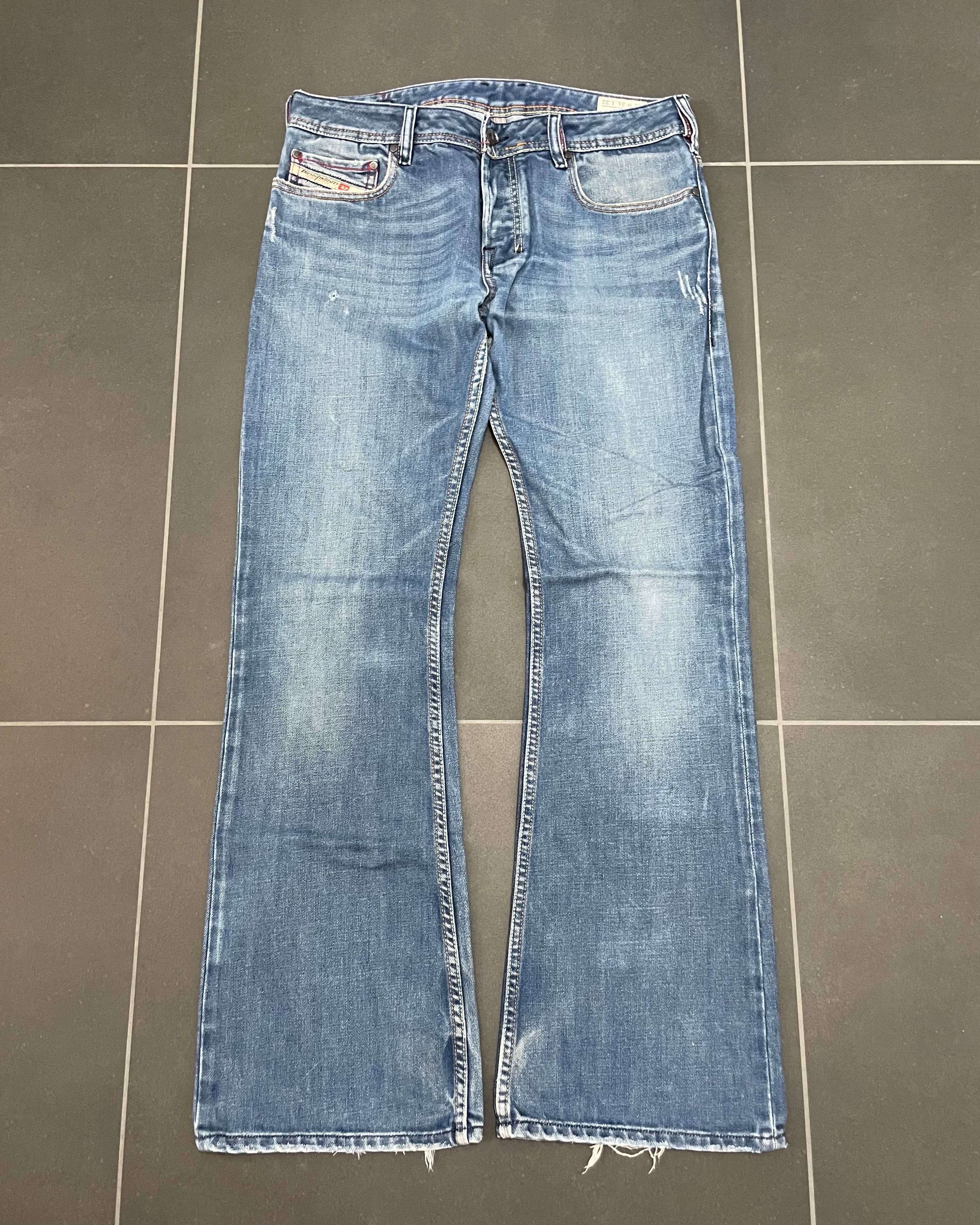 Diesel Zathan Bootcut Jeans - Size W31 L32