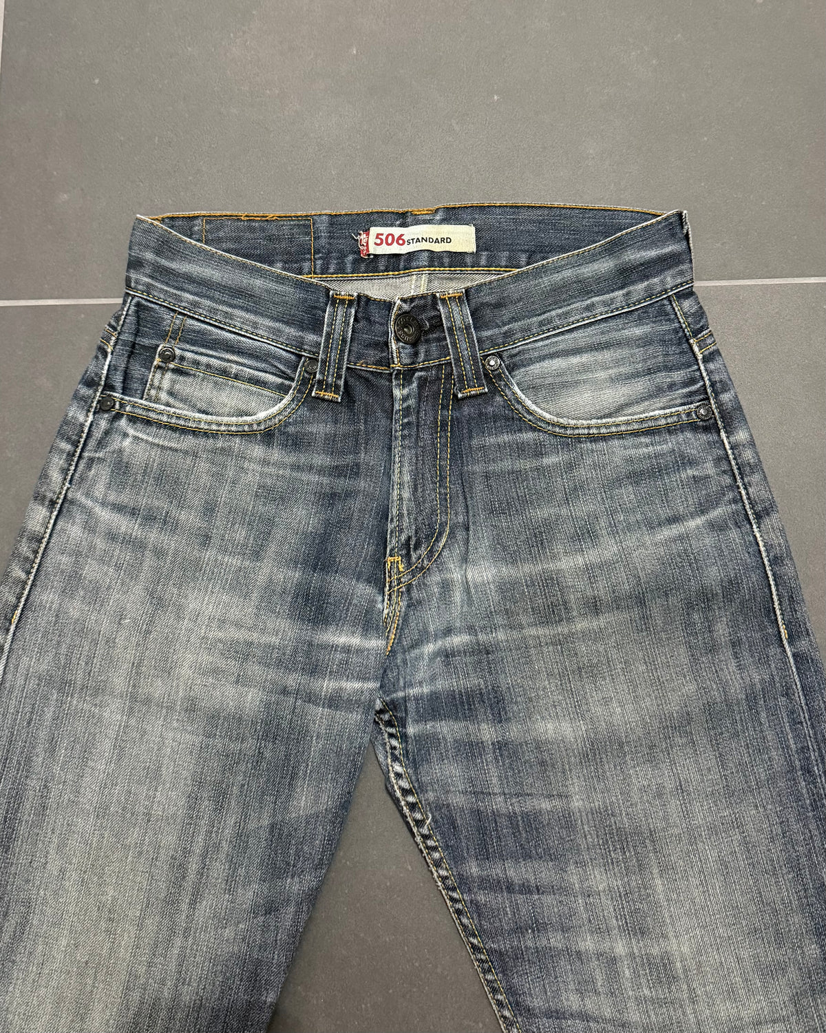 Levi's 506 Straight Jeans – W28 L32
