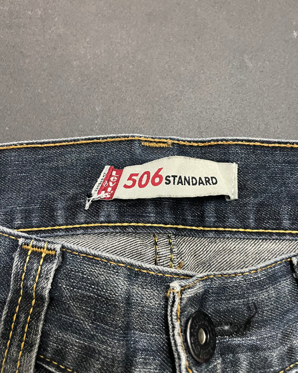 Levi's 506 Straight Jeans - Size W33 L32