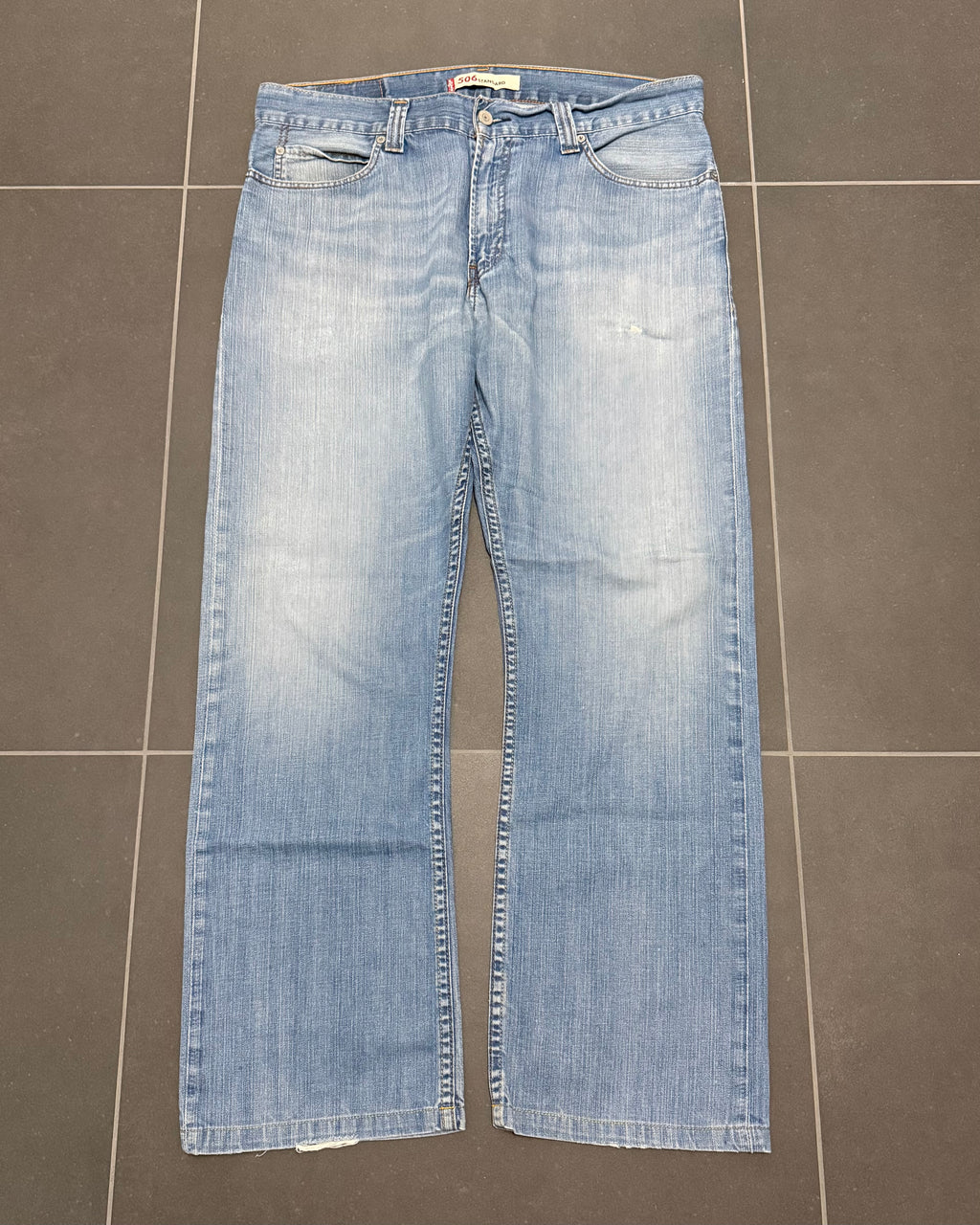 Levi's 506 Straight Jeans – W36 L32