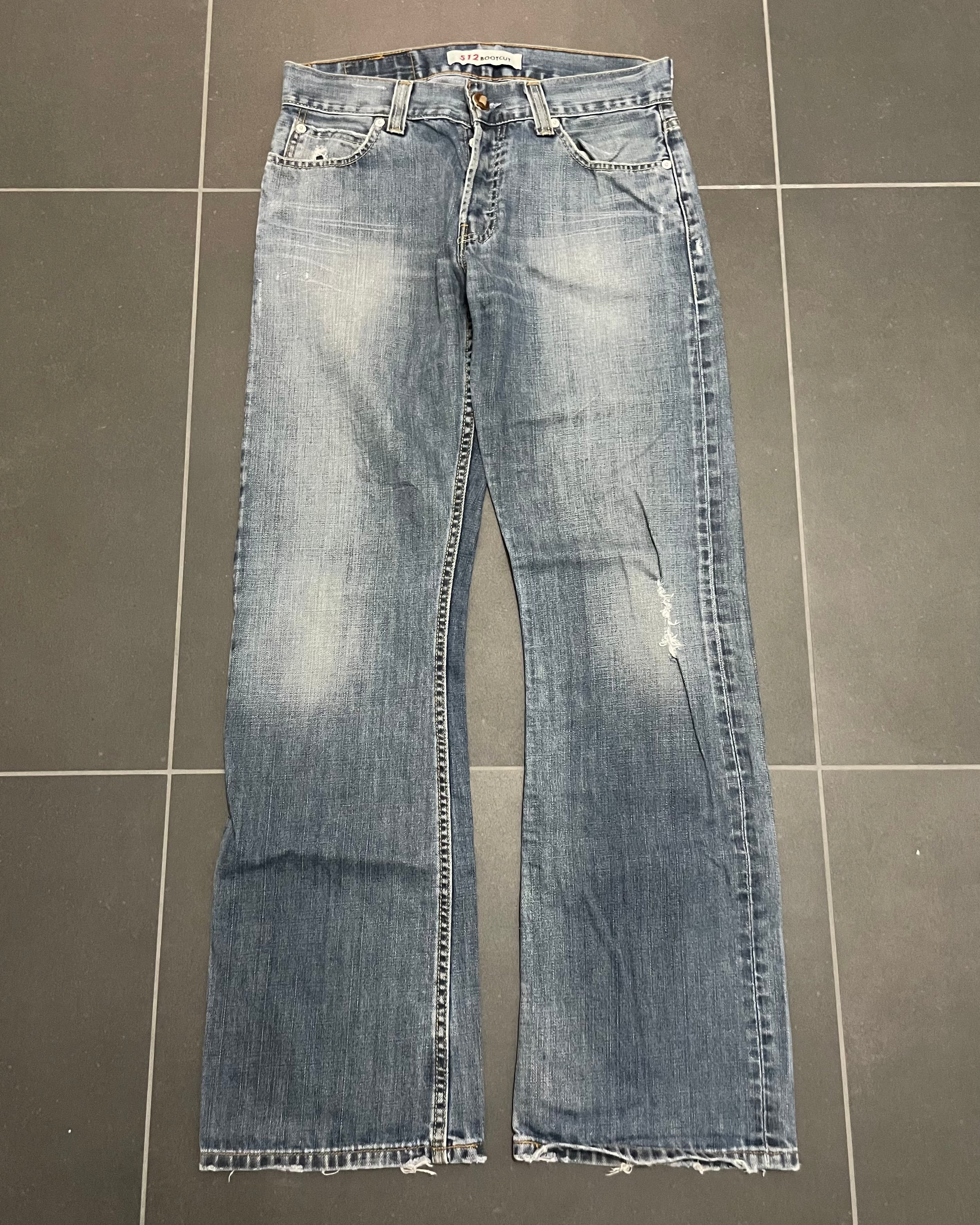 Levi's 512 Bootcut Jeans - Size W32 L34