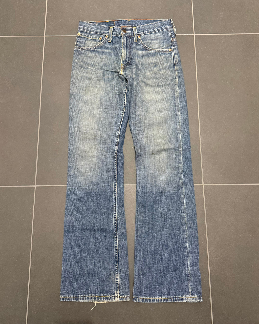 Levi's 507 Bootcut Jeans – W28 L32