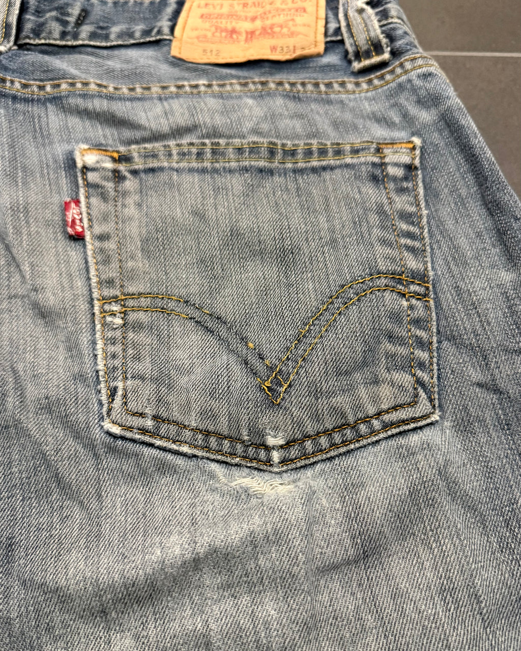 Levi's 512 Bootcut Jeans – W33 L30