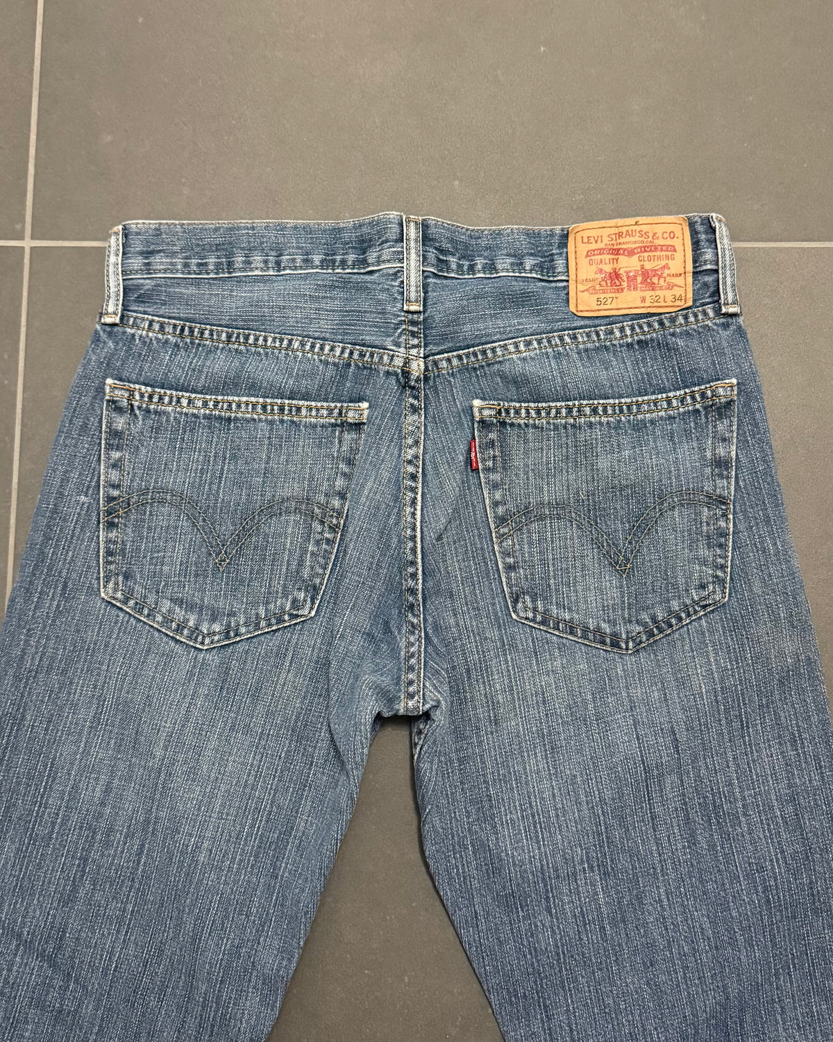 Levi's 527 Bootcut Jeans – W32 L34