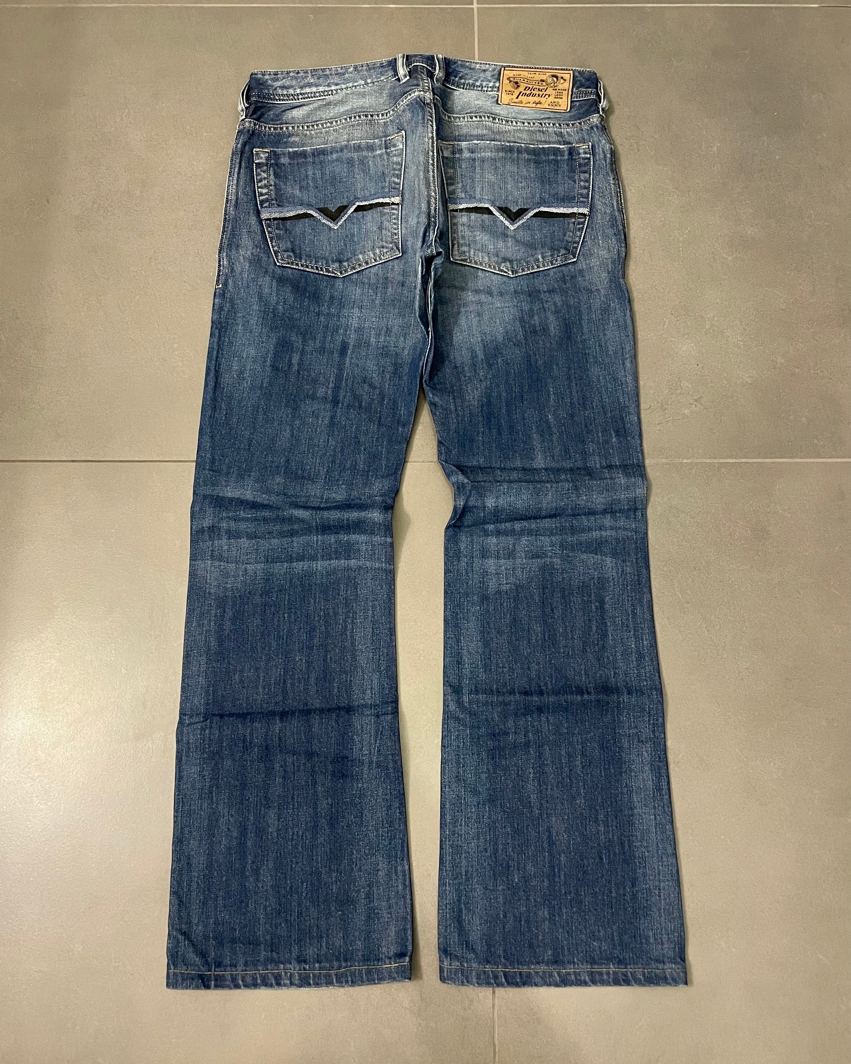 Diesel Zatiny Bootcut Jeans - Size W31 L32