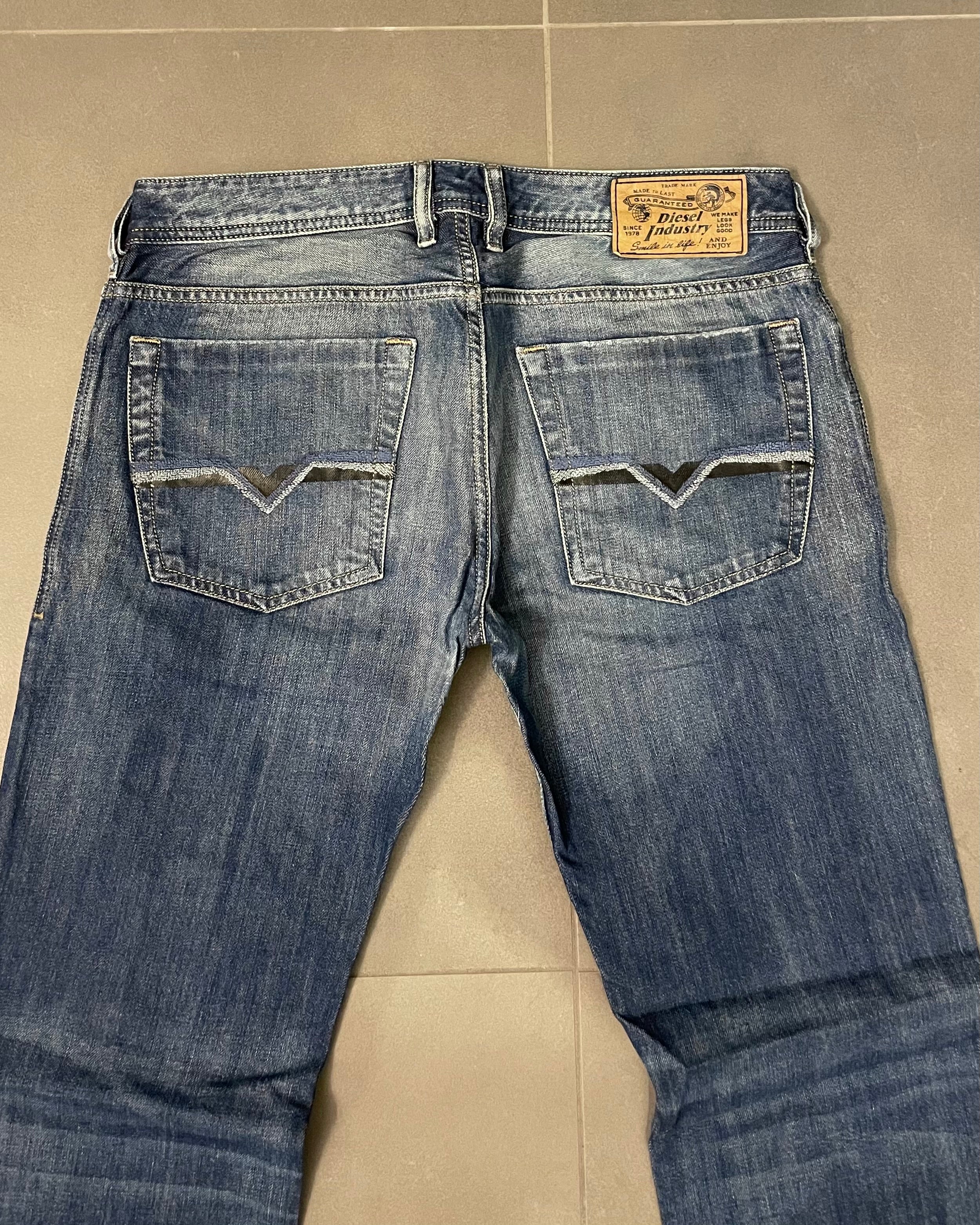 Diesel Zatiny Bootcut Jeans - Size W31 L32