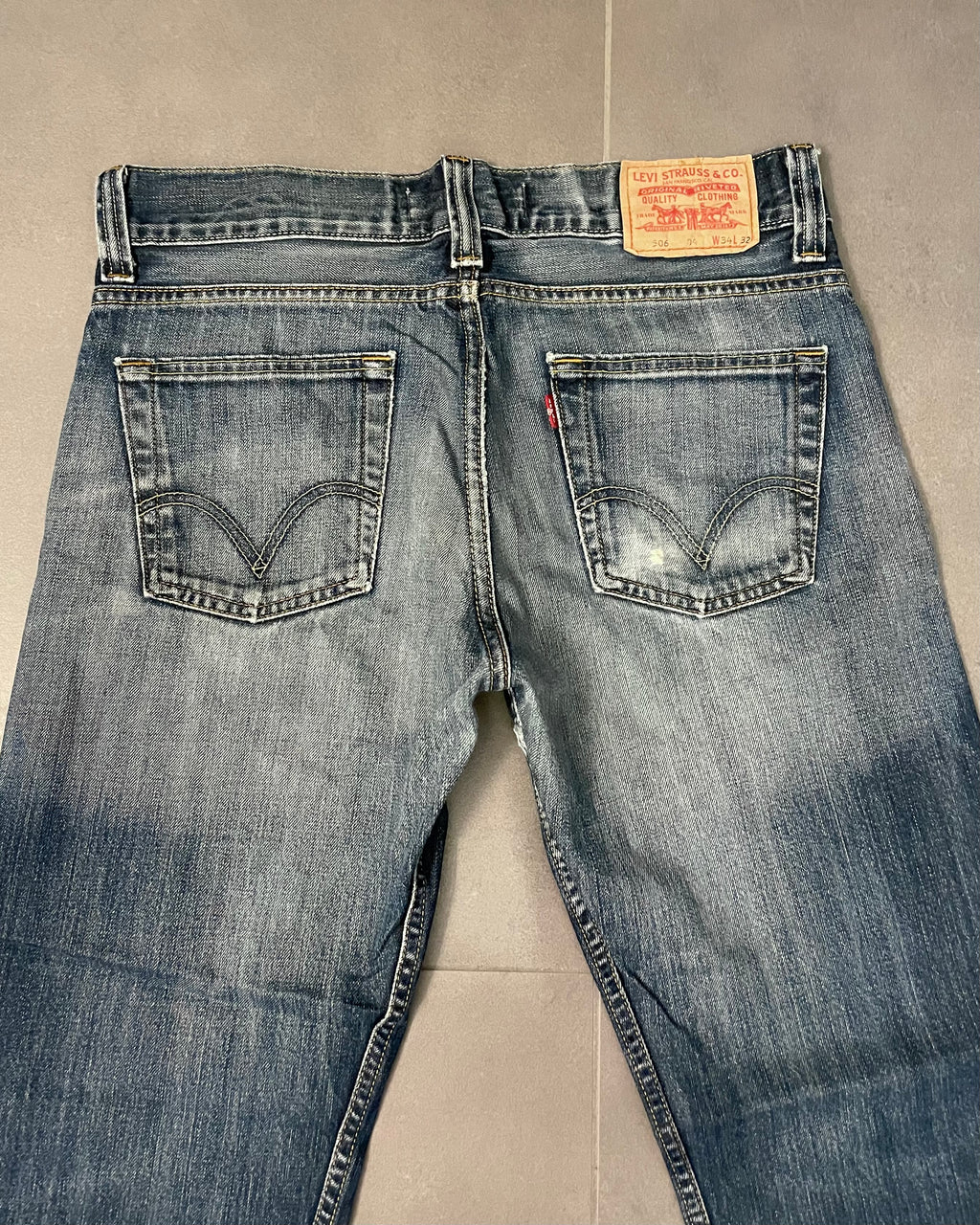Levi's 506 Straight Jeans - Size W34 L32