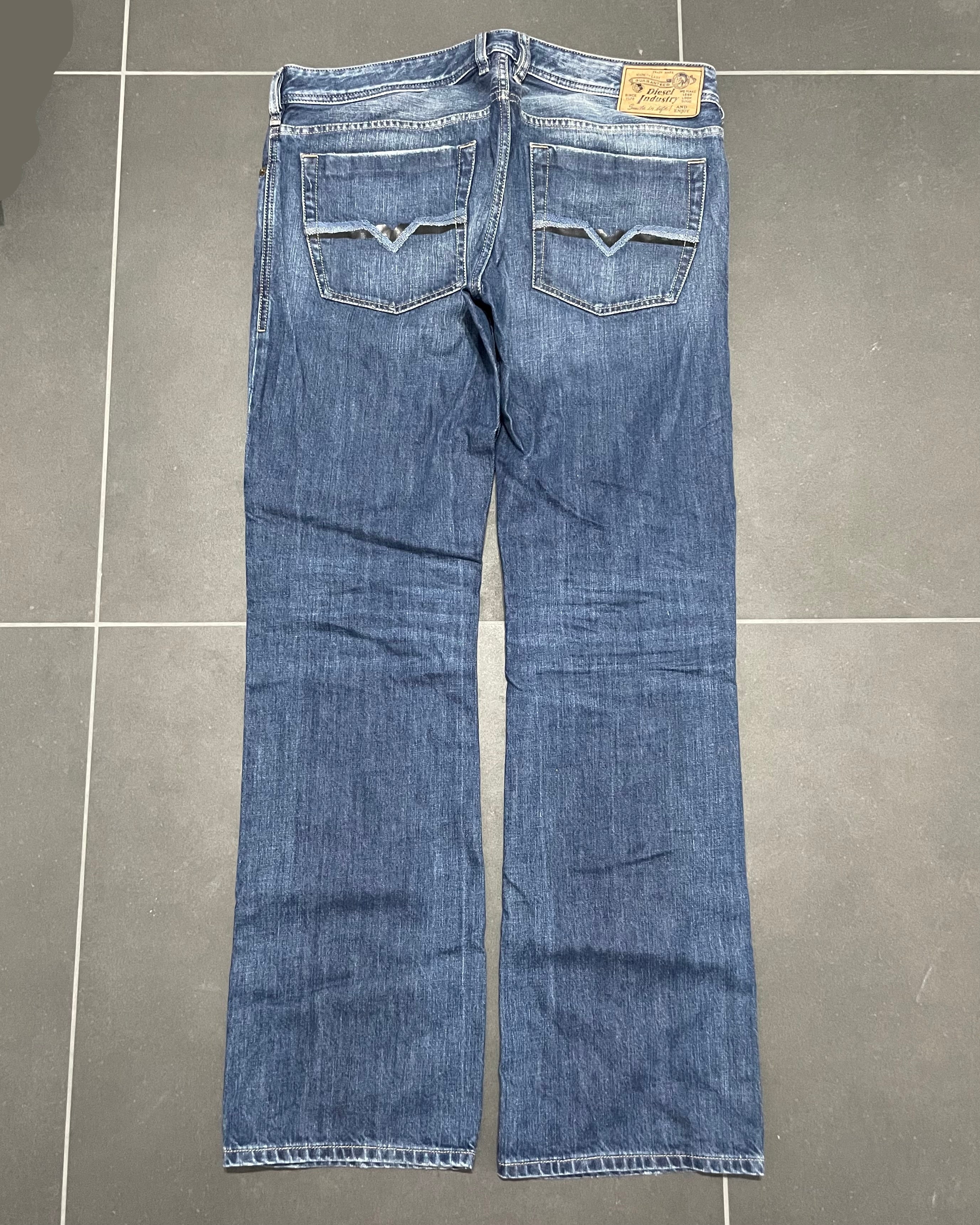 Diesel Zatiny Bootcut Jeans - Size W34 L32