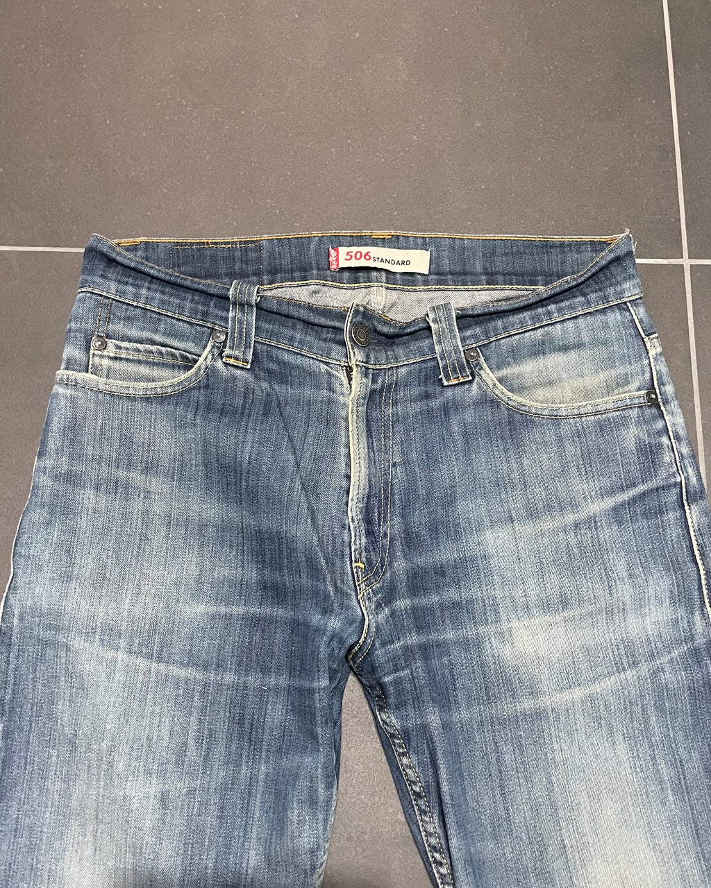 Levi's 506 Straight Jeans - Size W33 L32