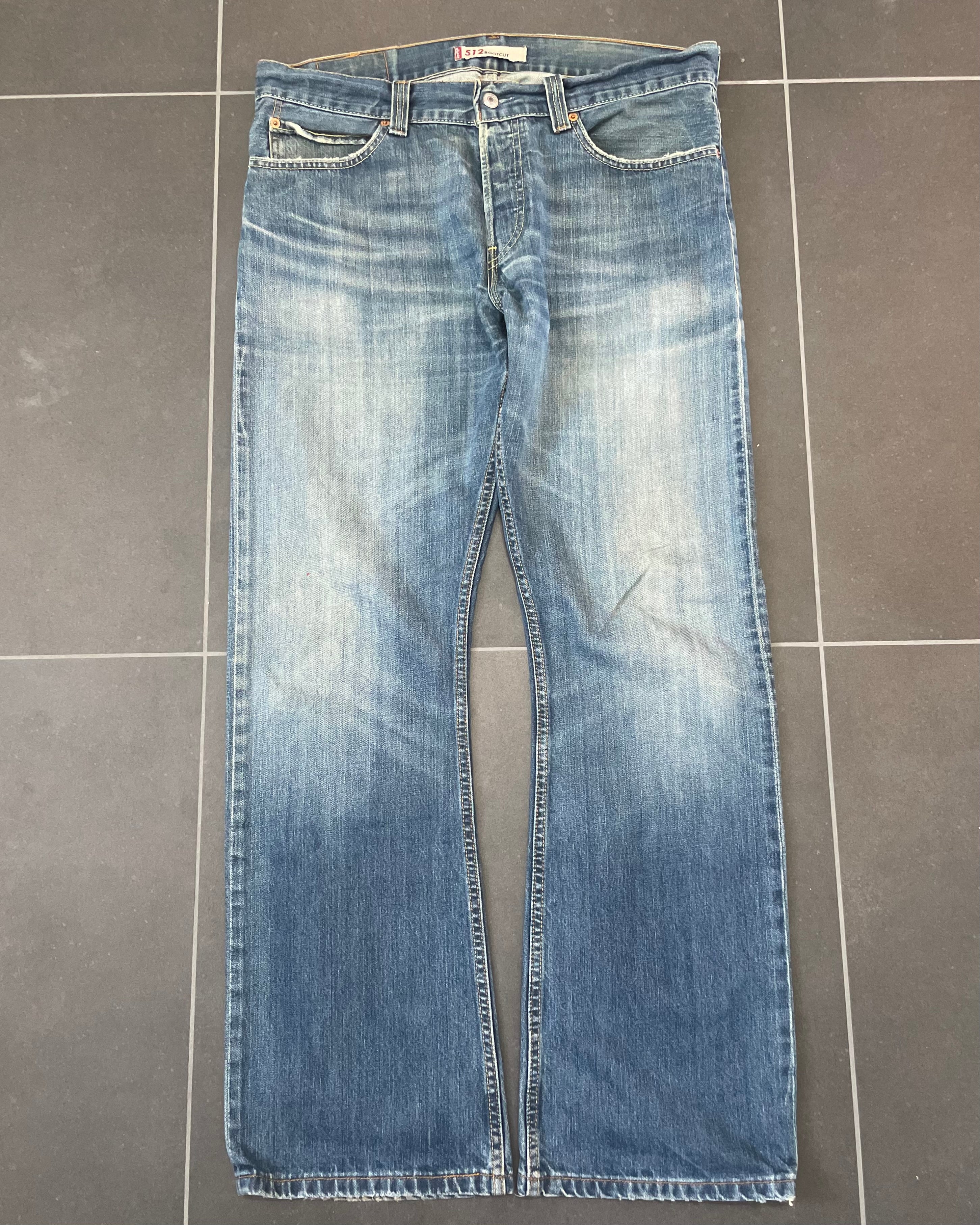 Levi's 512 Bootcut Jeans - Size W36 L34