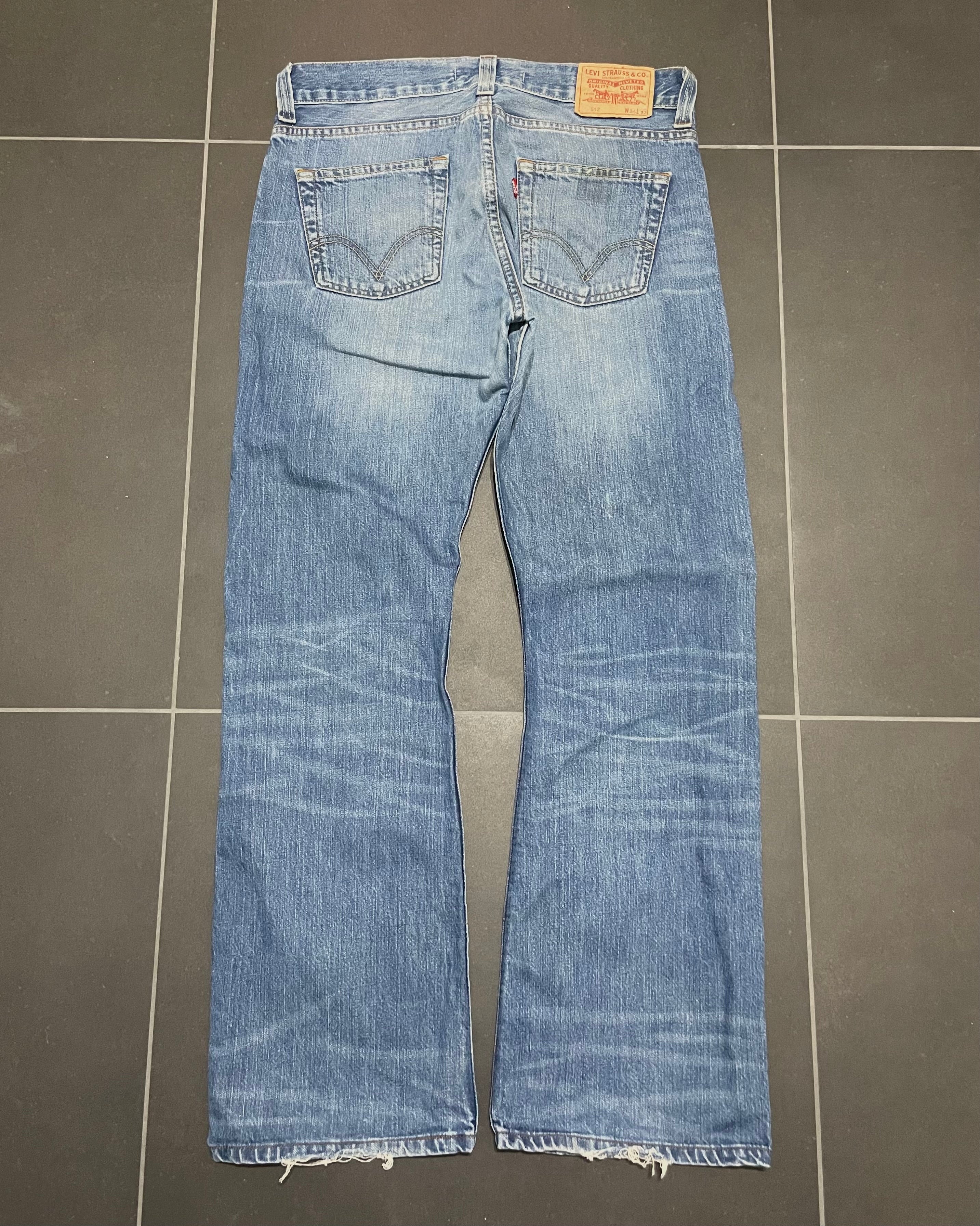 Levi's 512 Bootcut Jeans - Size W34 L32
