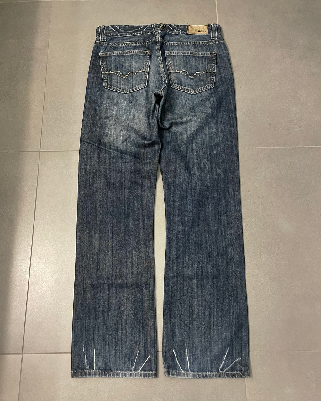 Guess Straight Jeans - Size W33 L34