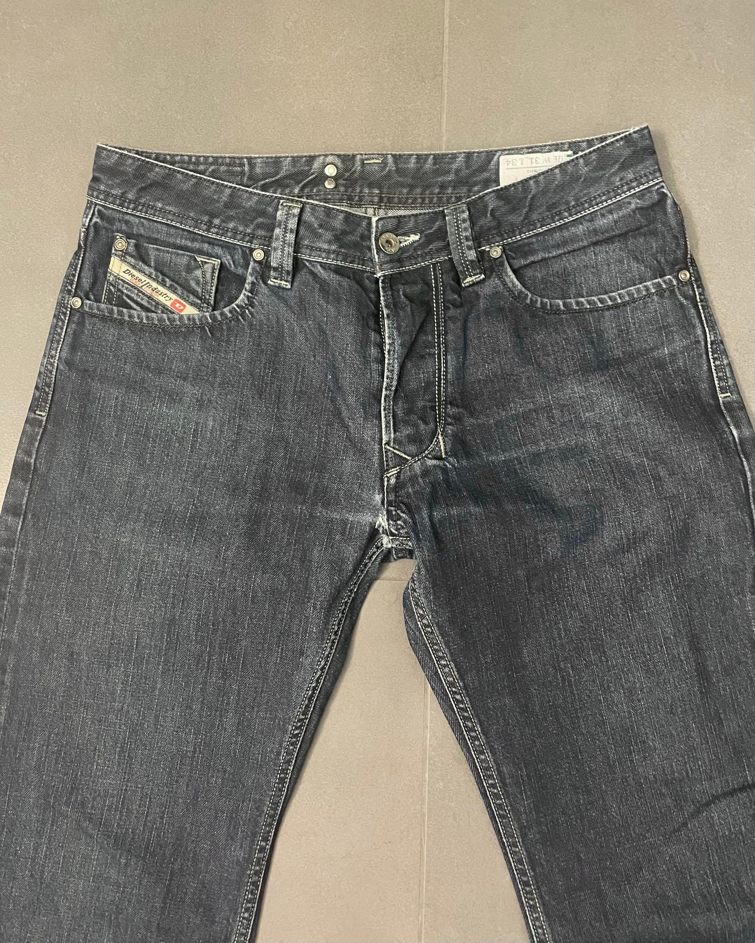 Diesel Slim Straight Jeans - Size W31 L34